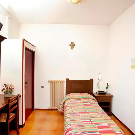 Da Angelo Otel Assisi