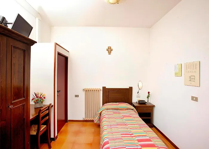 Da Angelo Hotell Assisi